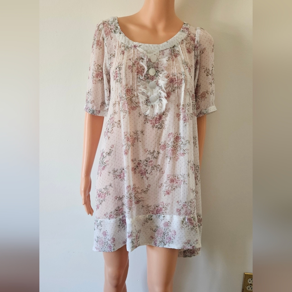 Olive Des Olive Sheer Floral Dress